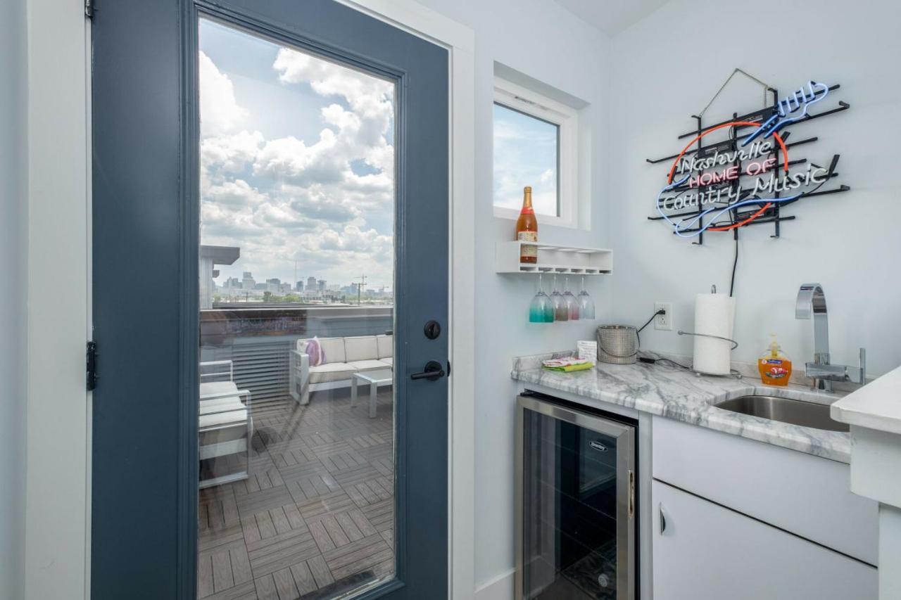 Holiday home Modern Townhome, W/ Downtown Views, Rooftop Deck Only 6min To Broadway *