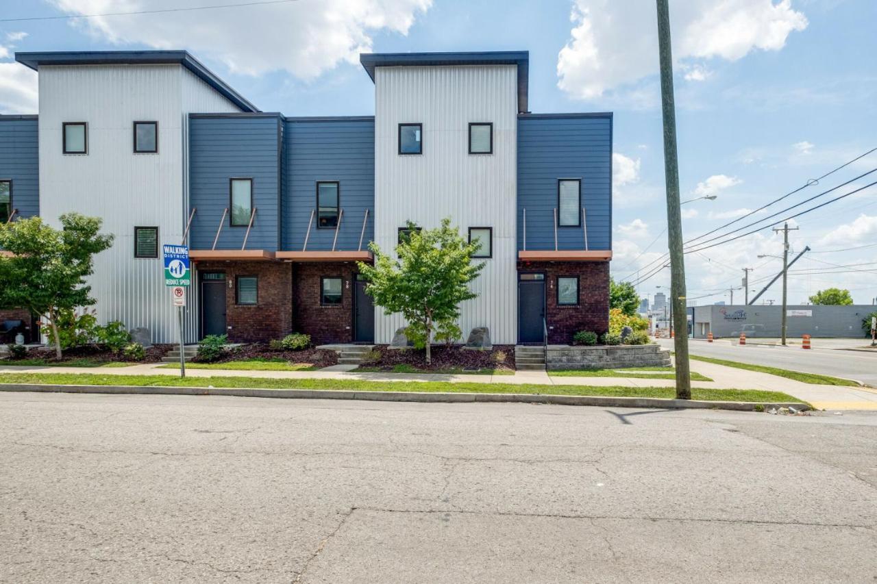 Modern Townhome, W/ Downtown Views, Rooftop Deck Only 6min To Broadway *